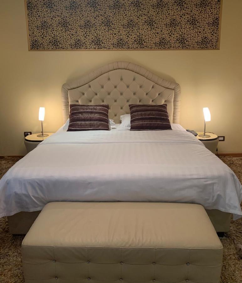 Hotel Rosa Blu تيرانا المظهر الخارجي الصورة