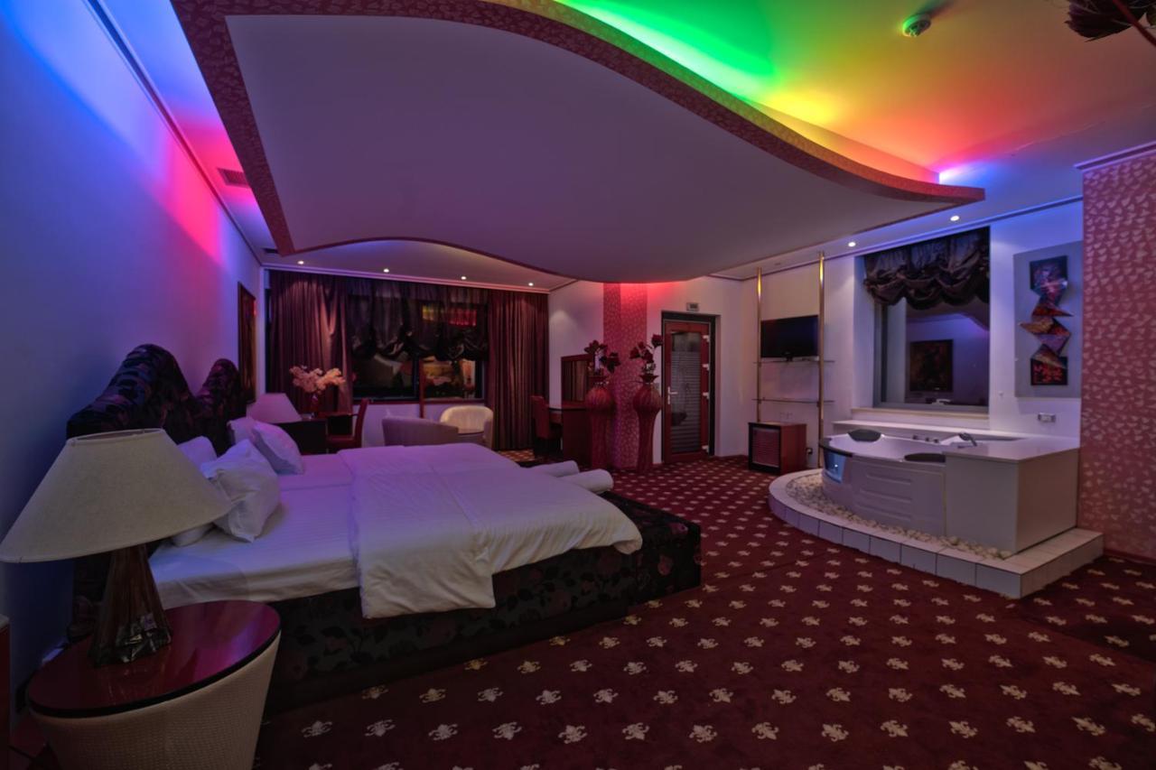 Hotel Rosa Blu تيرانا المظهر الخارجي الصورة