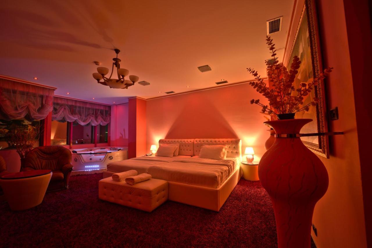 Hotel Rosa Blu تيرانا المظهر الخارجي الصورة